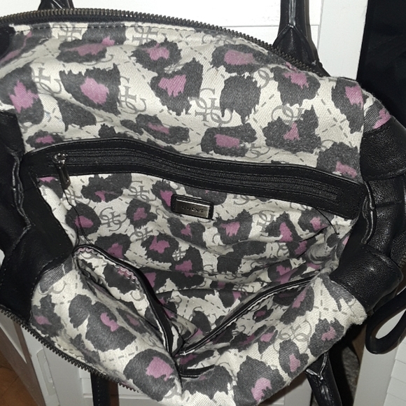Guess bag - Picture 3 of 3